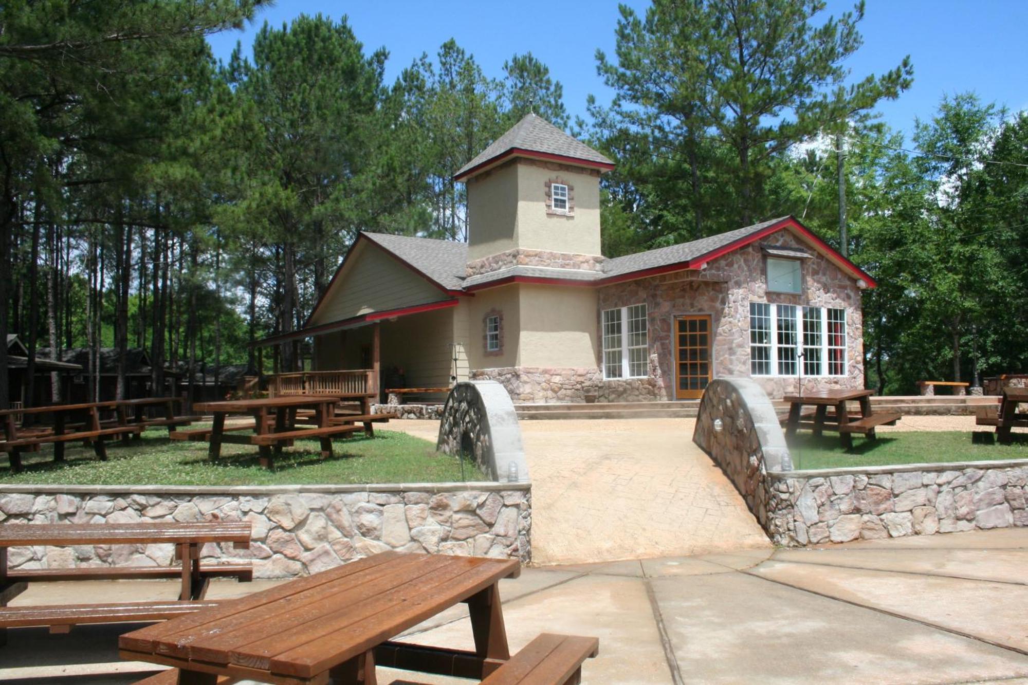 Готель Kick Back Ranch Ramer Екстер'єр фото